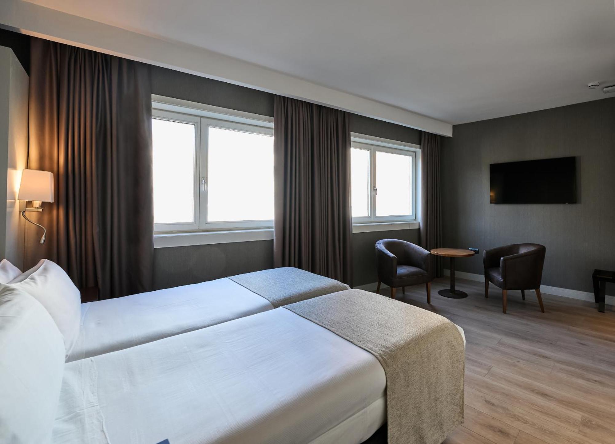 Catalonia Atenas Barcelona Room photo