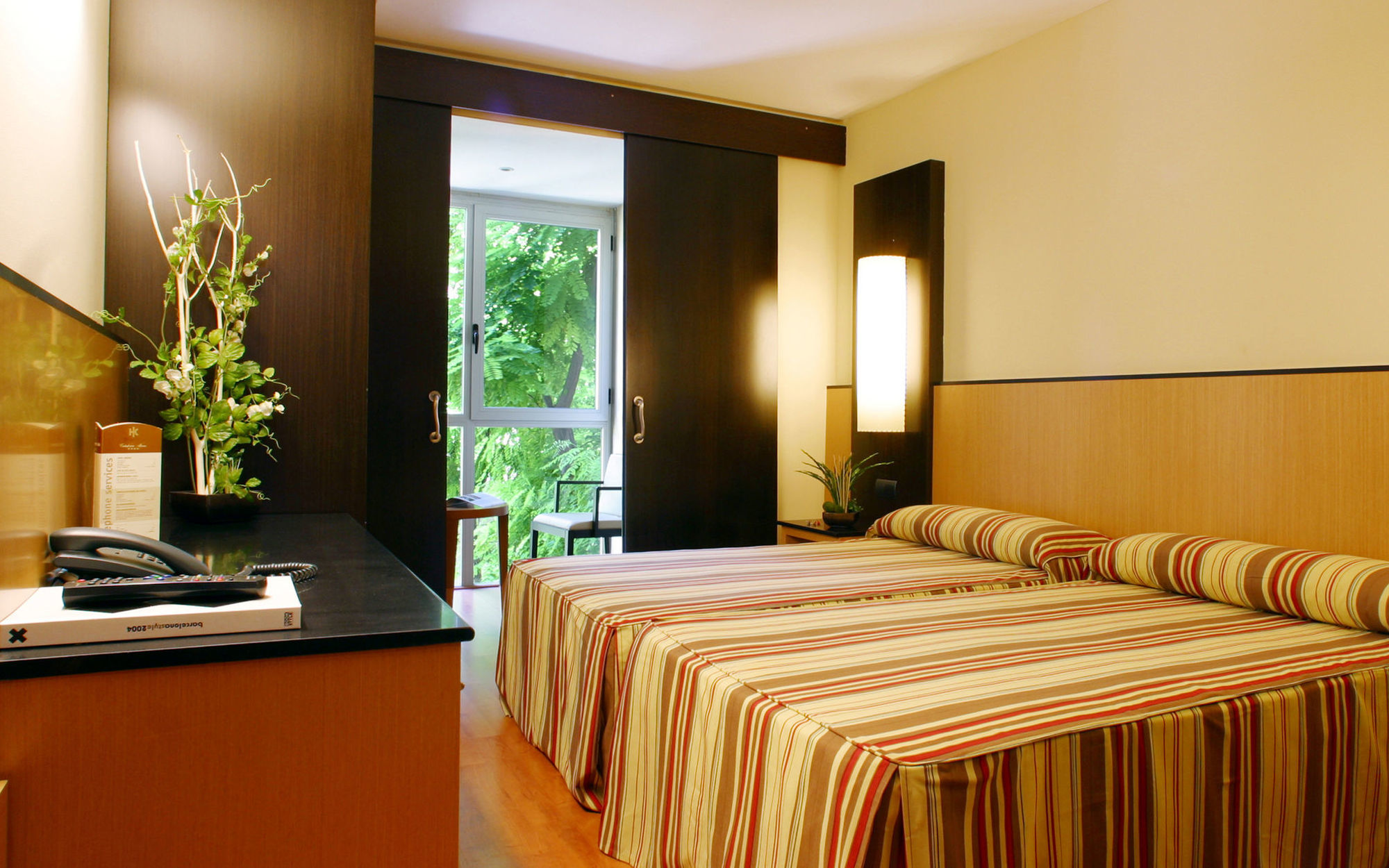 Catalonia Atenas Hotel Barcelona Room photo